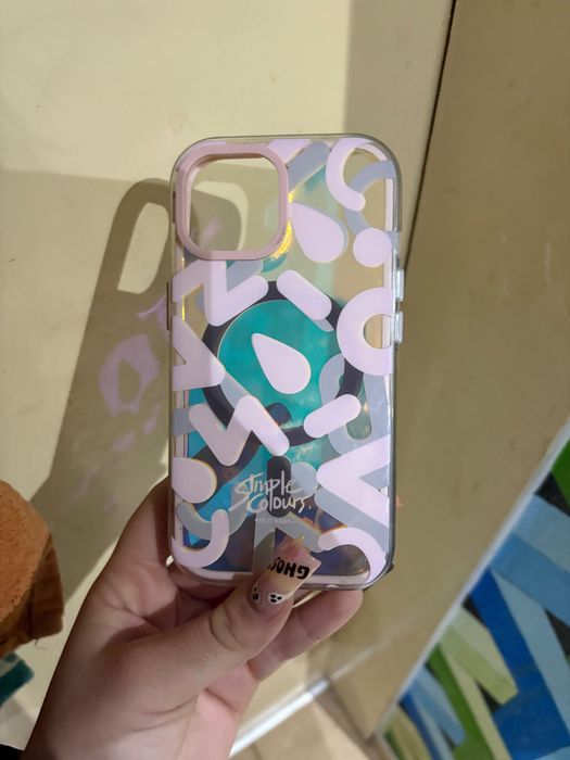 Продавам iPhone 15 128gb