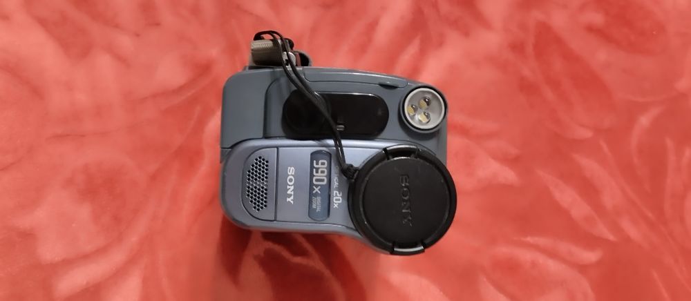 Видеокамера сони