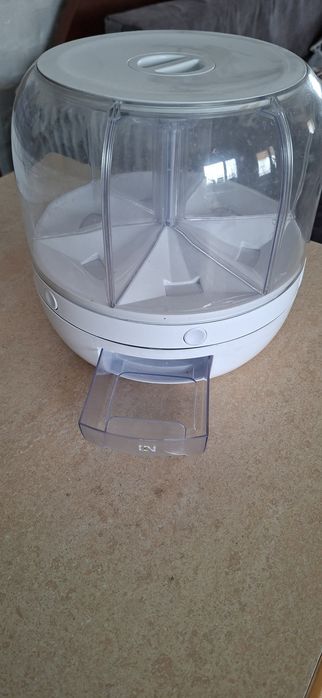 Диспенсер для сыпучих