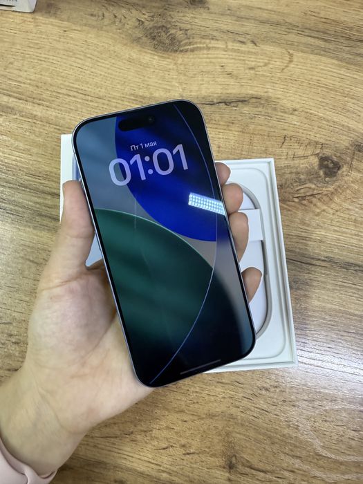 Iphone 17  Память: 256 ГБ
