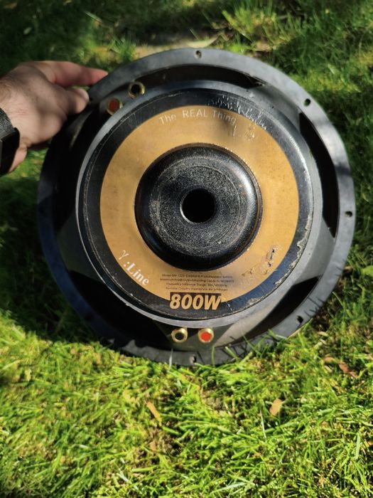 Vând difuzor bass 800w 30cm