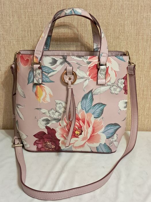 Рюкзаки для школьников.