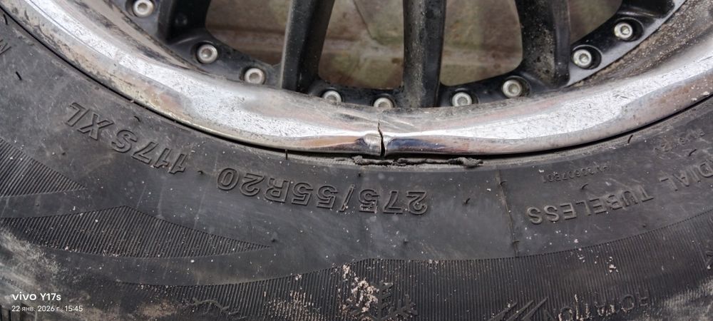 Продам комплект колес