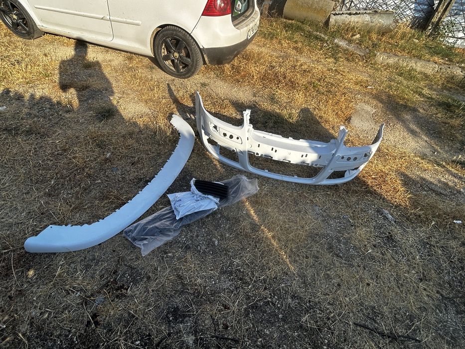 Vand bara golf 5 cu toate accesoriile