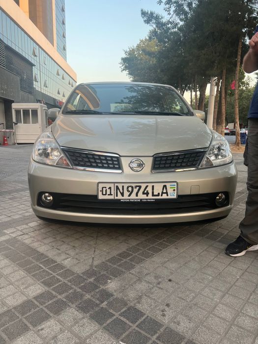 Продается ниссан тиида 2008 года