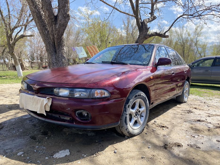 Легковая автомобиль