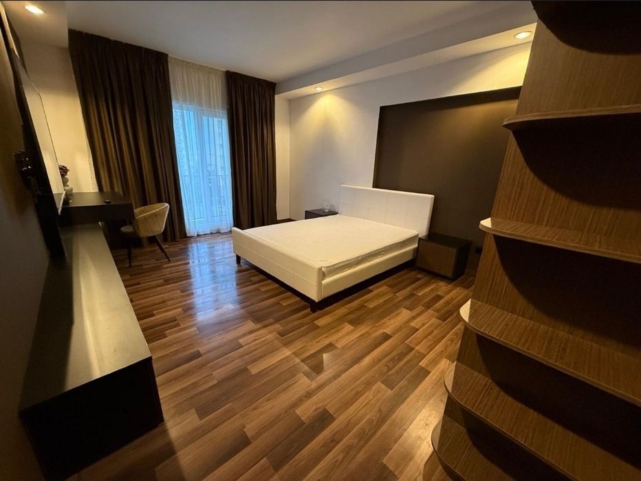 Închiriez apartament în regim hotelier, zona Centrală