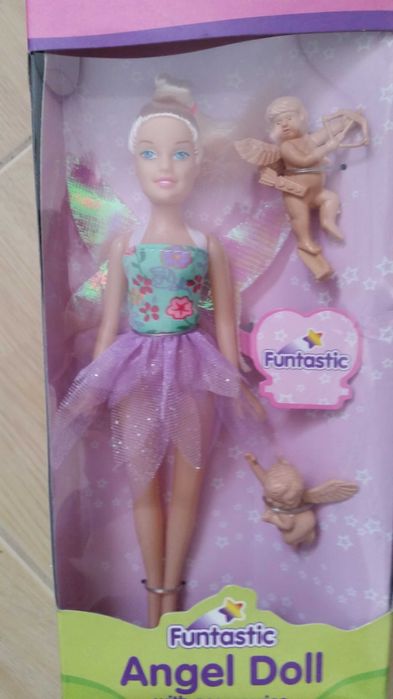 papusa angel   - de la firma " fantastic "