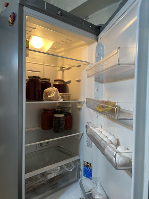 INDESIT Холодильник в отличном состоянии