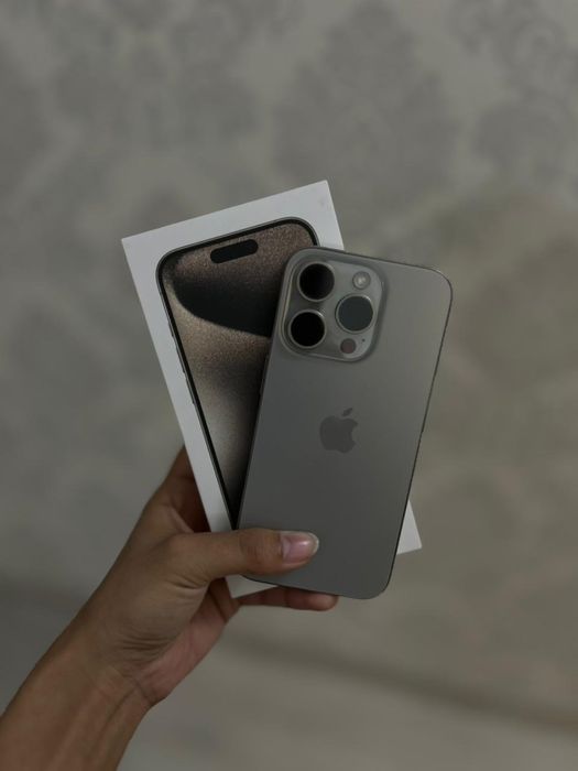 Продам Айфон 15 про 256гб