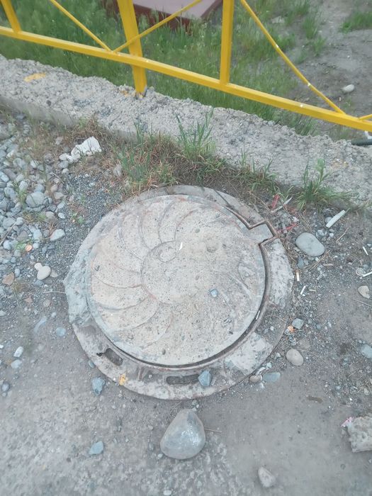 Люк с рамкой цена 5тысяч