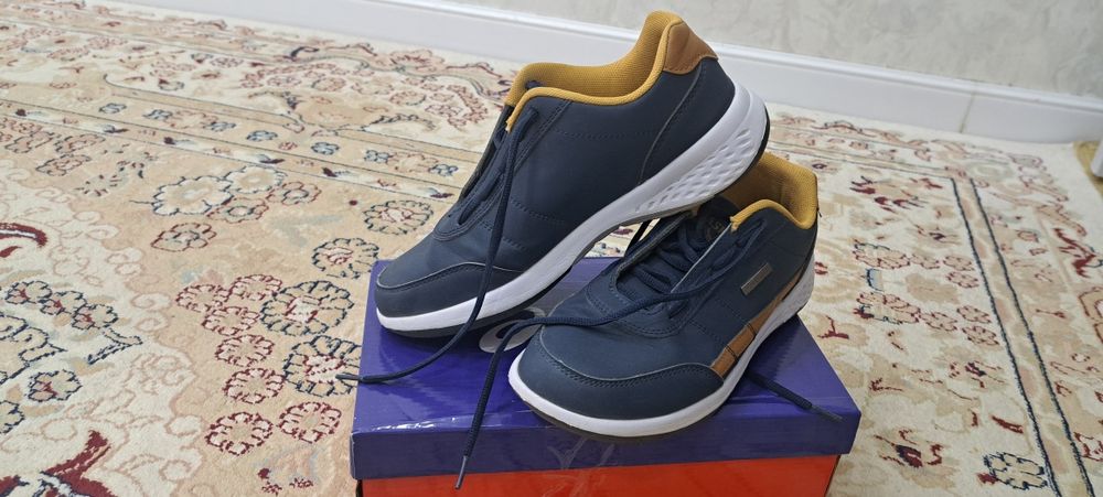 Крассовки мужская