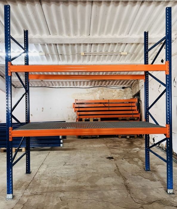 Rafturi metalice depozitare paleti industriale