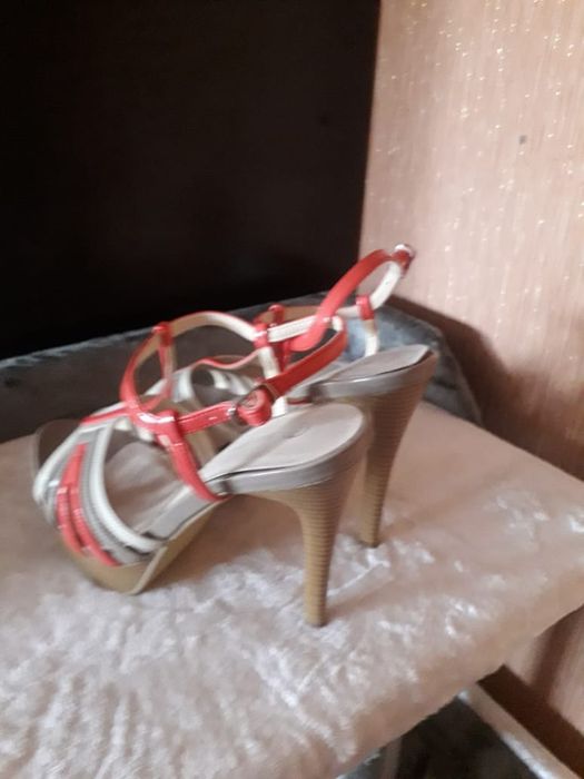 Продам босоножки! 1000 тенге!