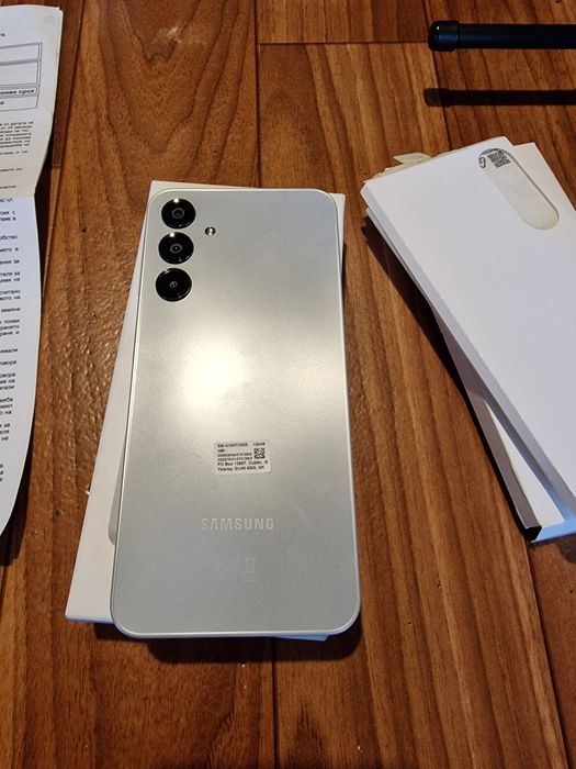 Чисто нов във гаранция Samsung a 16