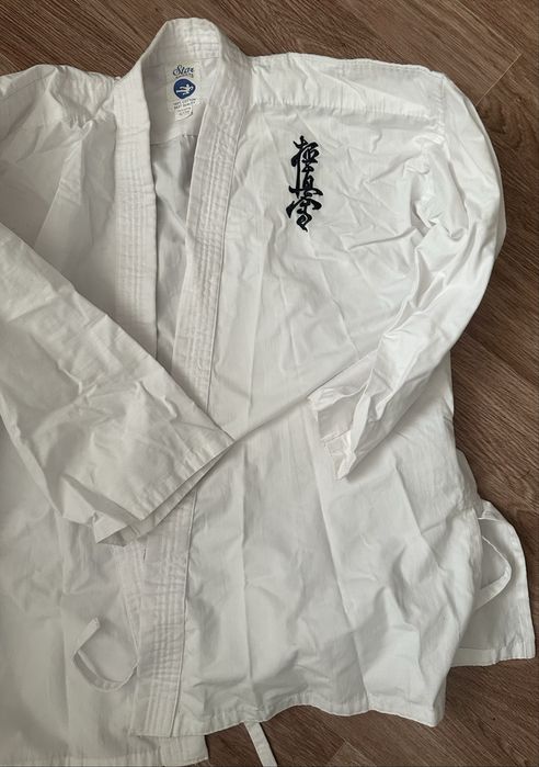 Продам детские вещи