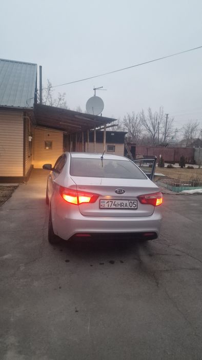 Продам машину Kia Rio