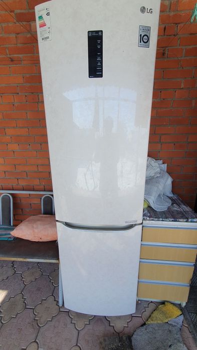 Холодильник на запчасти