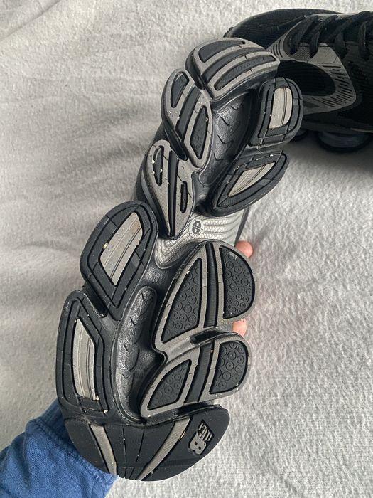 Продавам мъжки New Balance 2000 ABZORB