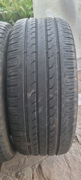 Goodyear EfficientGrip SUV 235/50 R19 103V