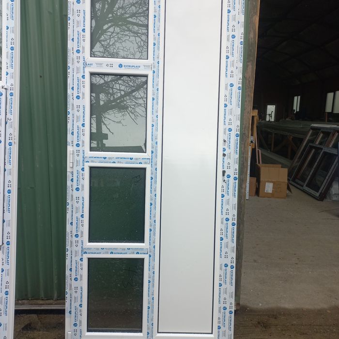 Uși și geamuri termopan