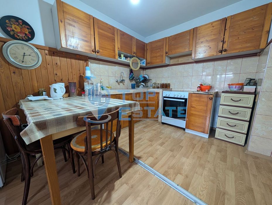 Продава се Къща в Стражица - 120 кв.м за 319 €/кв.м - Снимка #2