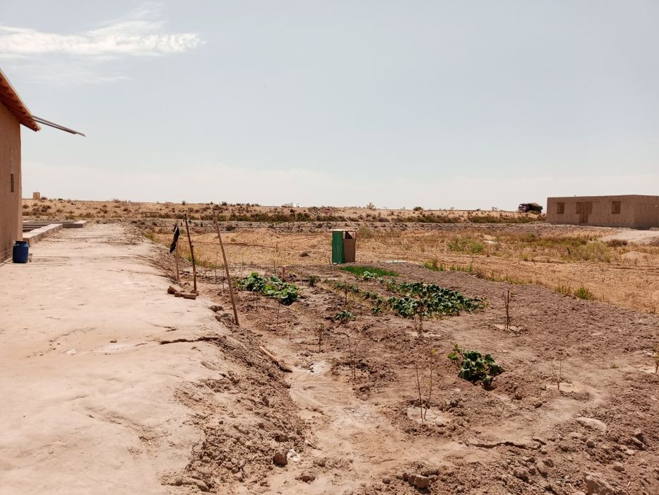 Joy oʻrin Uy qurish uchun 8 sotx. 4 sotxdan 2 ta yonma-yon joylashgan