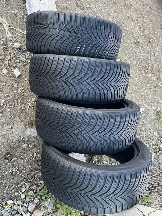 225/45 R17 de iarna M+S Hankook