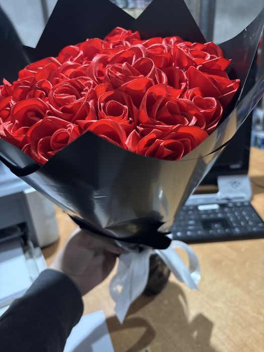 Бархатные розы 29 шт