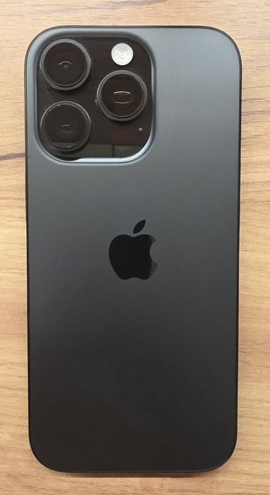 iPhone 16 Pro 512 GB – 99% baterie – Garantie pana in mai 2027
