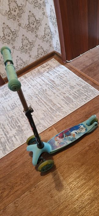 Продам самокат детский