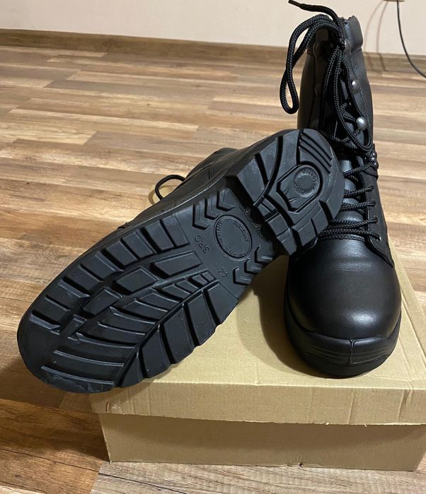 Кубинки - Обувки