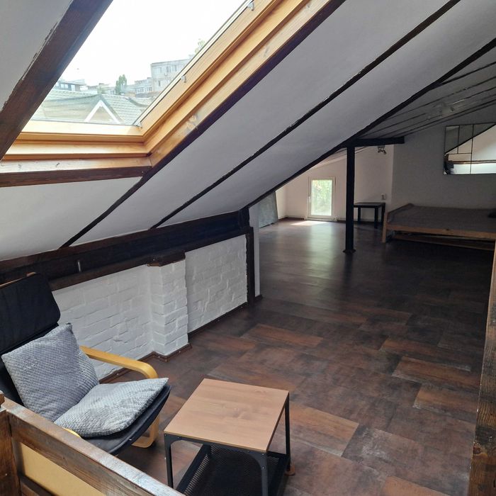 Propr. ap vila, 80mp,P+1,curte 100mp,Mihalache-Expozitiei,parcare,590€