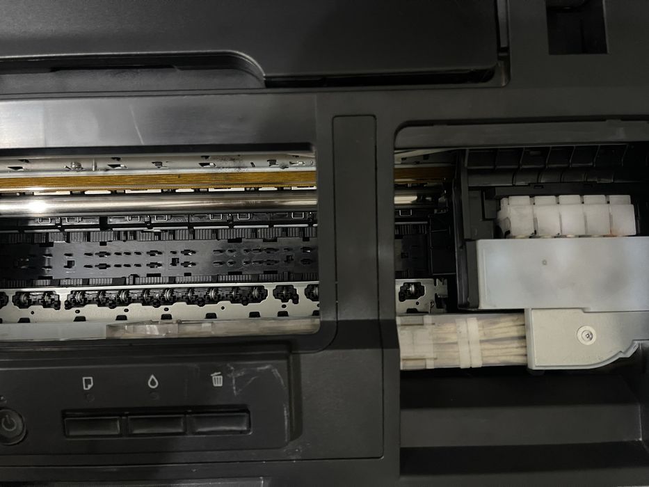 Продам А3 цветной принтер Epson L1300