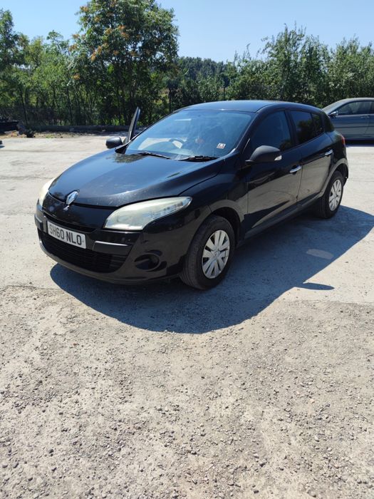 Dezmembrez Renault Megane 3 1.6i 16v 2010