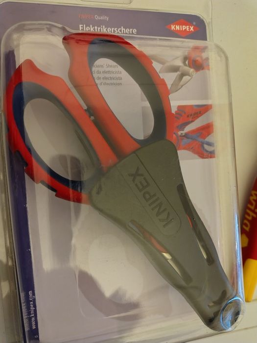 Clești electricieni și foarfeca knipex noi