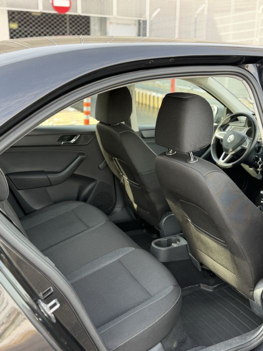 Skoda Rapid 2015-1.2 benzina-176.000 km-90CP