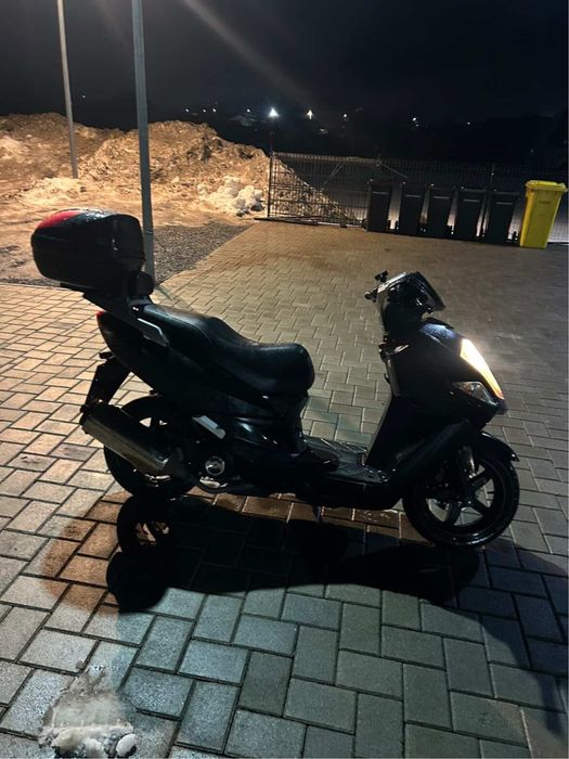 Vand scuter daelim 125 cc