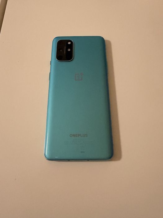 Телефон Oneplus 8T