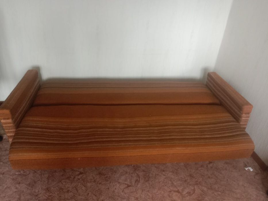 Продам диван советский