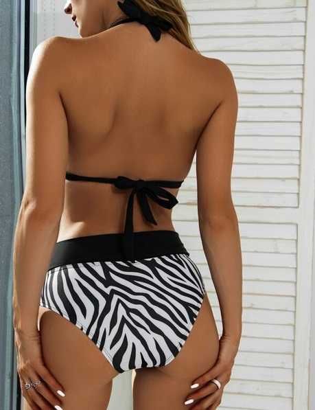 Различни Нежни бански костюми С размер