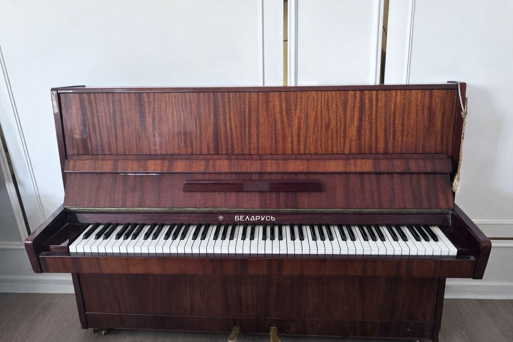 Продается фортопиано