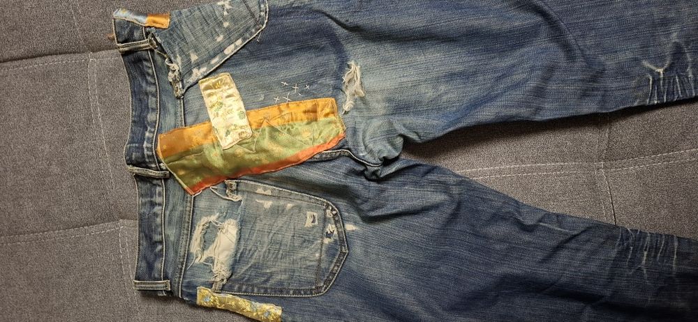 Blugi lucrati manual