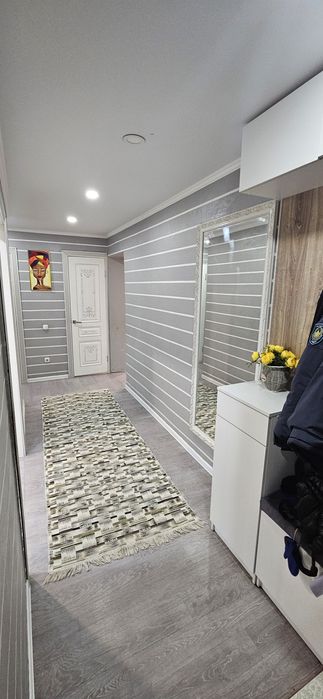 Продам зеркало размером 80*2м