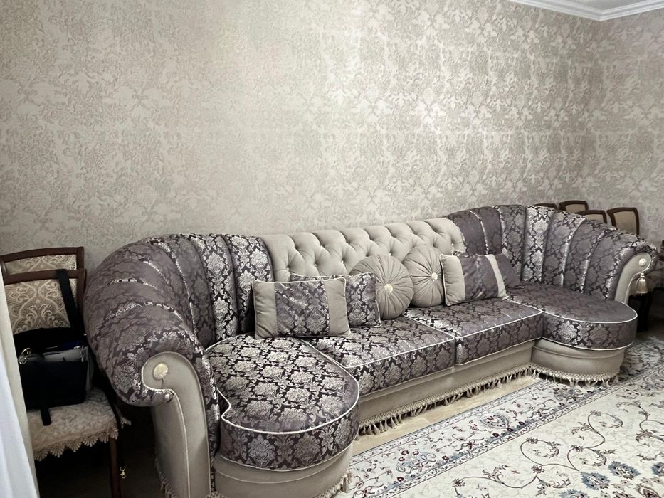 Срочно продам диван