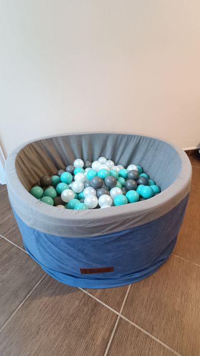 Piscina cu bile Flumi