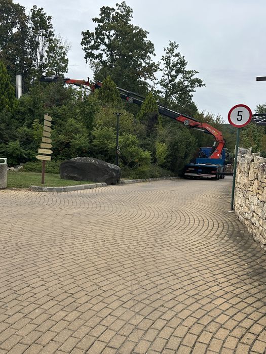 Macara, camion cu macara