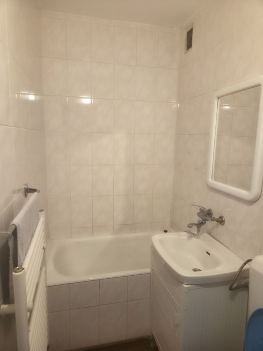 Inchiriez apartament 2 camere Florilor