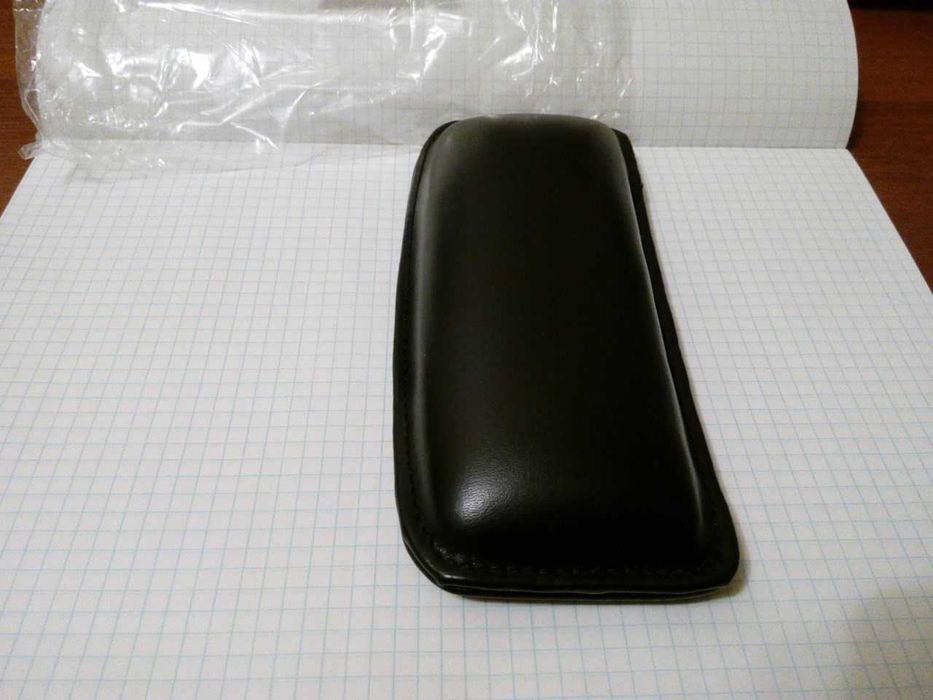 Подушка на подлокотник для автомобиля