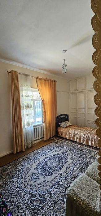 Продаётся двор собственный. 4.5 соток. Угловой дом.